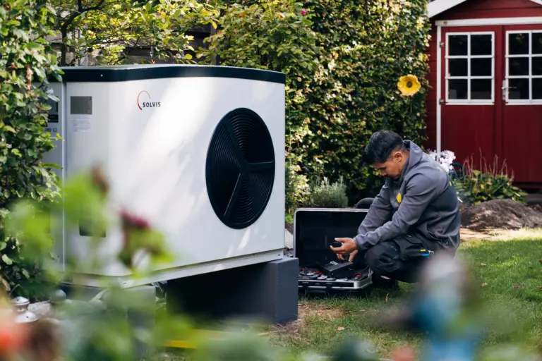 JAYTEE x Corona Solar Moods DT. II-02